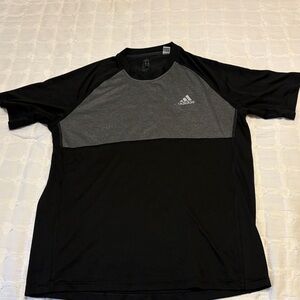 Adidas Men's Two-Tone Black and Gray Tee